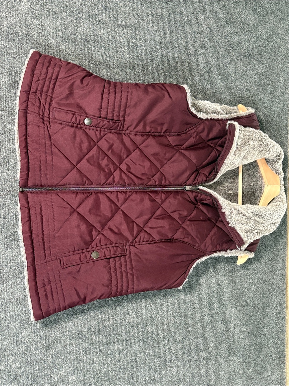 KC Collections Quilted & Faux Fur Burgundy/Gray Reversible Vest